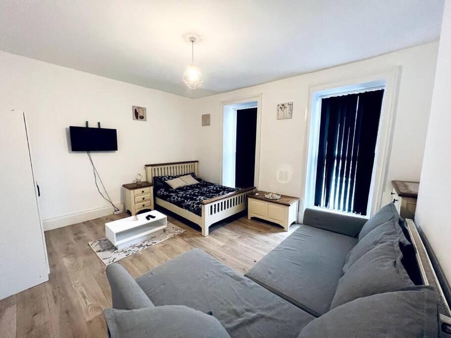 One Bedroom Close To Hyde Park #01 London Exterior foto