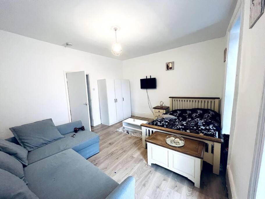One Bedroom Close To Hyde Park #01 London Exterior foto